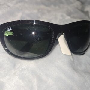 Ray-Ban Classic Black Sunglasses